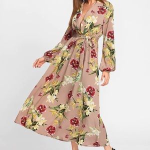 🎉NEW Elegant floral maxi dress
